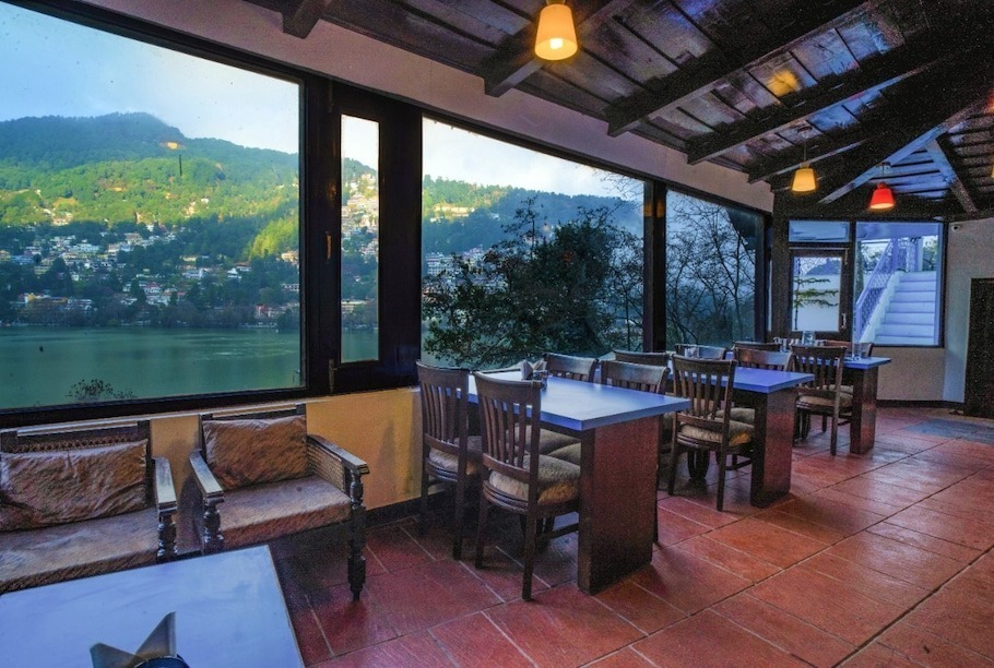 Manu Maharani Regency