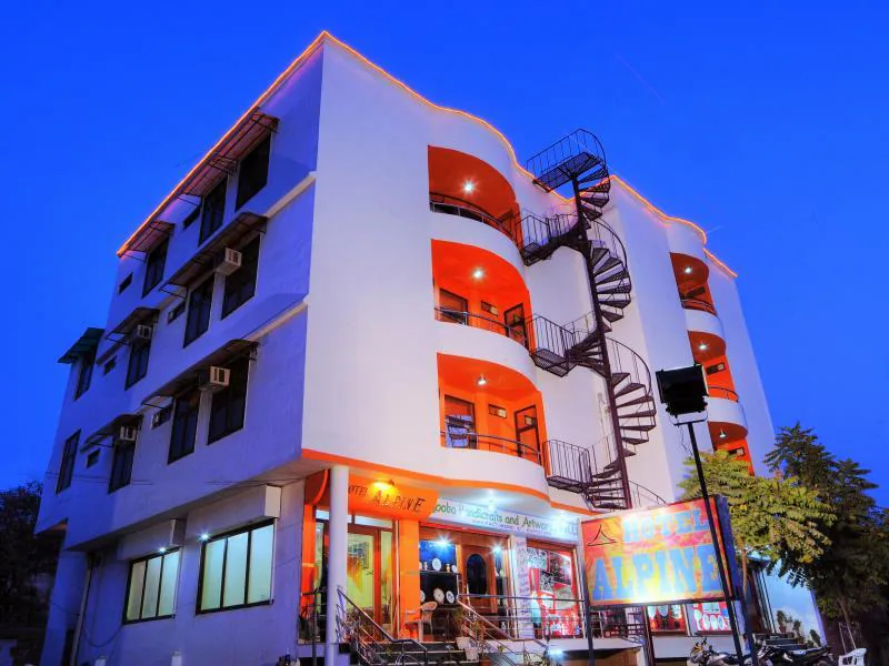 Hotel Alpine